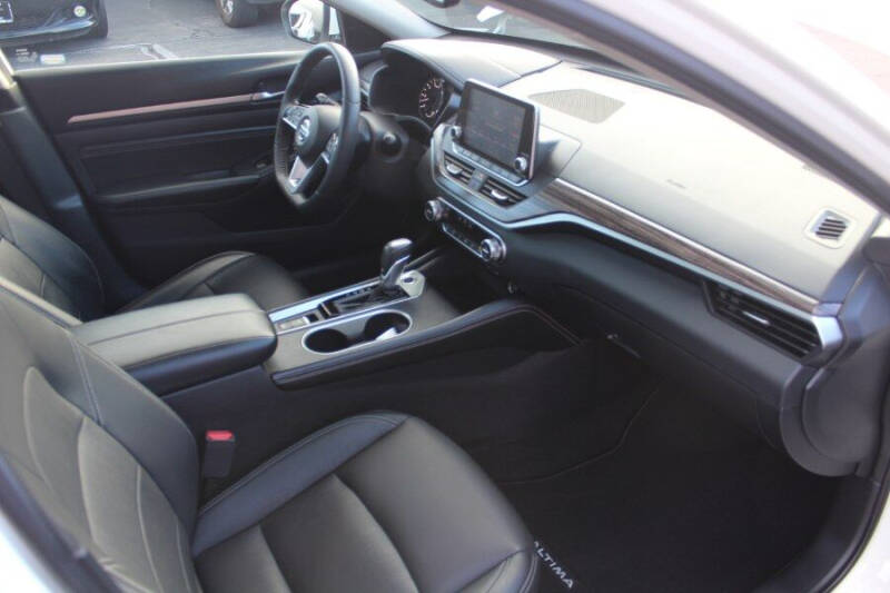 2019 Nissan Altima 2.5 Platinum