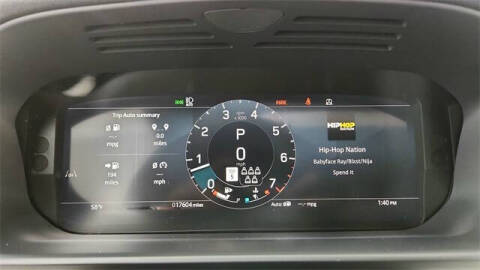 2024 Land Rover Discovery P300 Dynamic SE