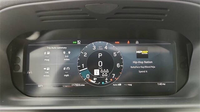 2024 Land Rover Discovery P300 Dynamic SE