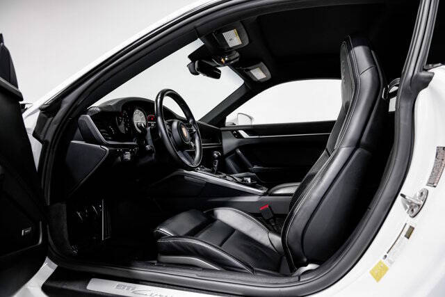 2021 Porsche 911 Carrera S