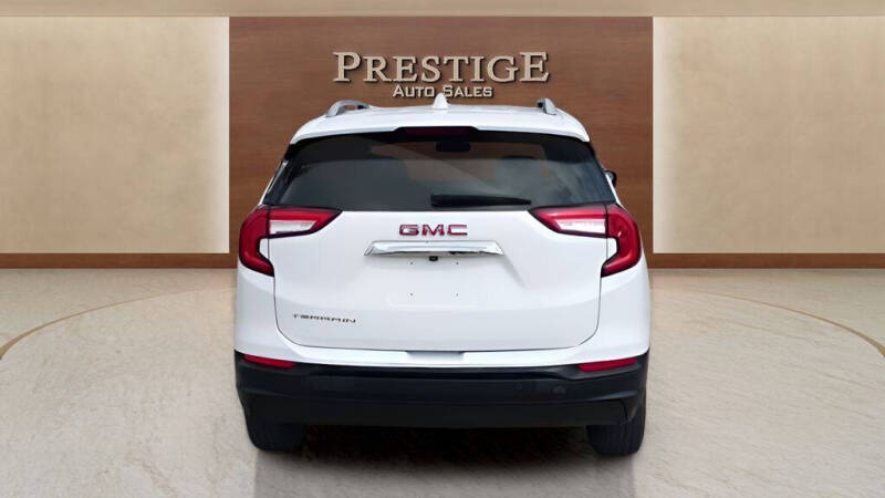2023 GMC Terrain SLT