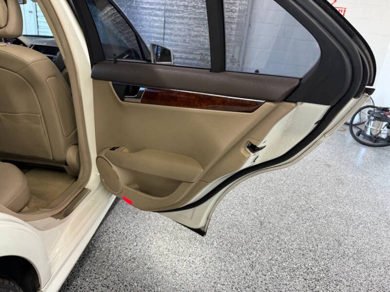 2011 Mercedes-Benz C-Class C 300 Sport