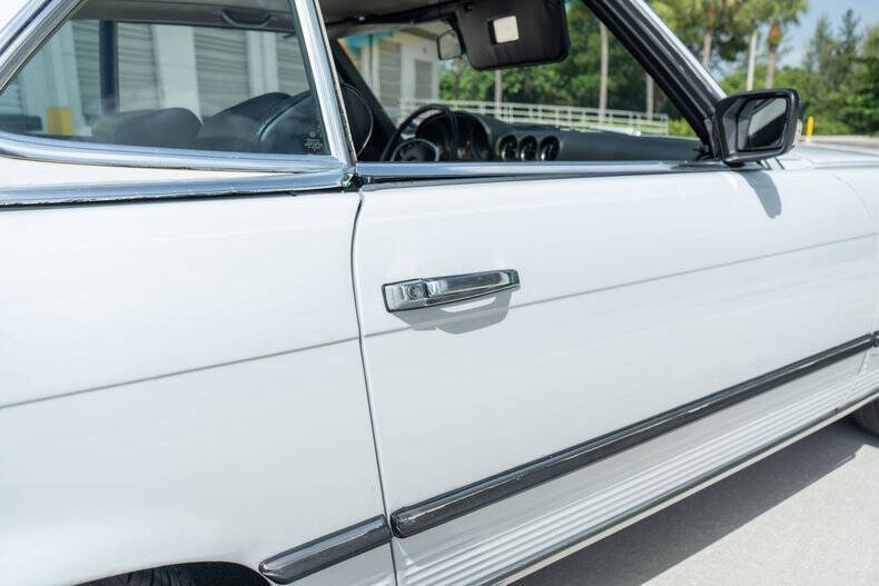 1977 Mercedes-Benz 450-Class