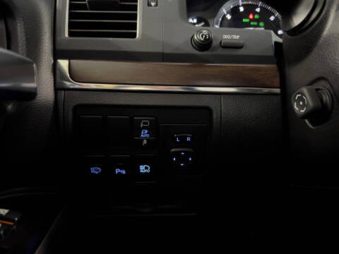 2018 Toyota Land Cruiser