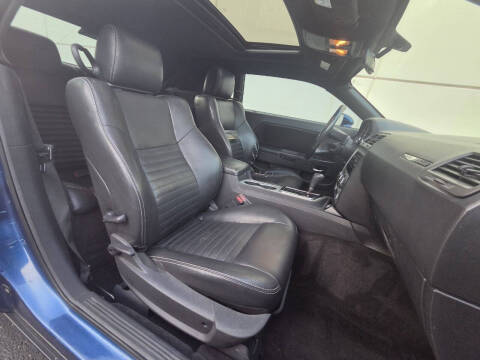 2009 Dodge Challenger SE