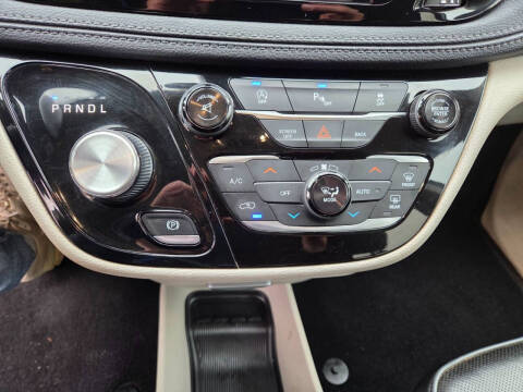 2017 Chrysler Pacifica Limited