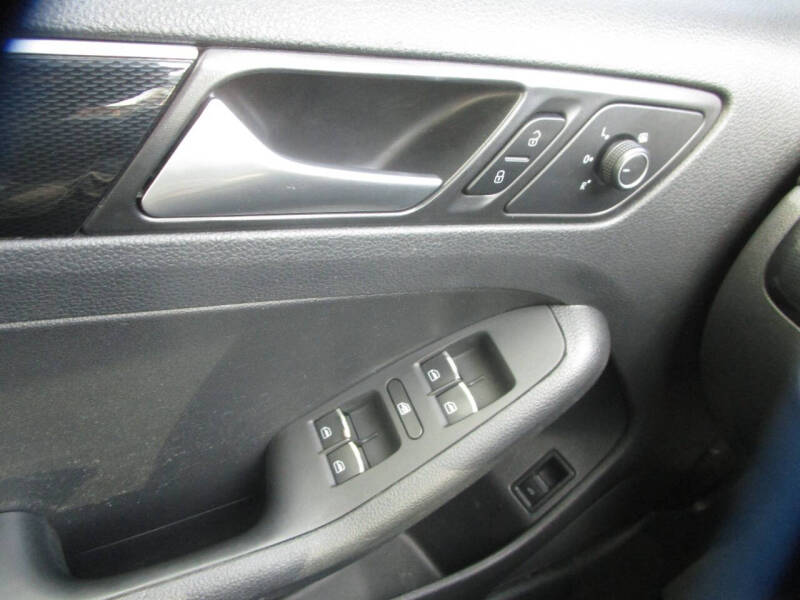 2017 Volkswagen Jetta 1.8T SEL