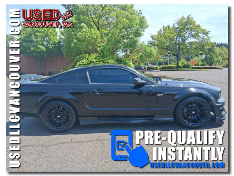 2005 Ford Mustang V6 Deluxe