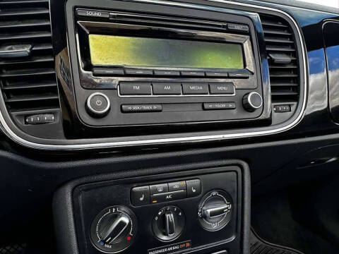 2014 Volkswagen Beetle Convertible 2.5L