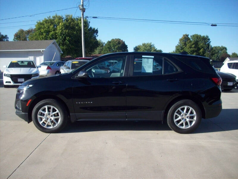 Used 2023 Chevrolet Equinox LS with VIN 3GNAXSEG8PL104659 for sale in Kansas City