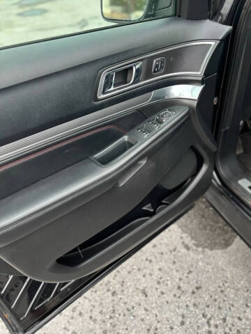 2016 Ford Explorer Sport