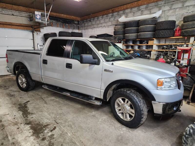 2006 Ford F-150 for sale at Crossroads Auto Sales in Waterloo IA