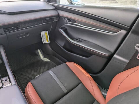 2025 Mazda Mazda3 Hatchback 2.5 Carbon Turbo