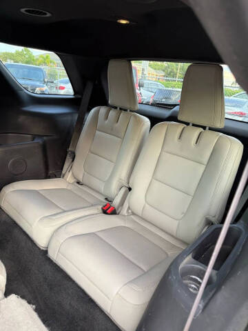 2011 Ford Explorer XLT