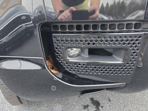 2023 Land Rover Defender 110 X-Dynamic SE