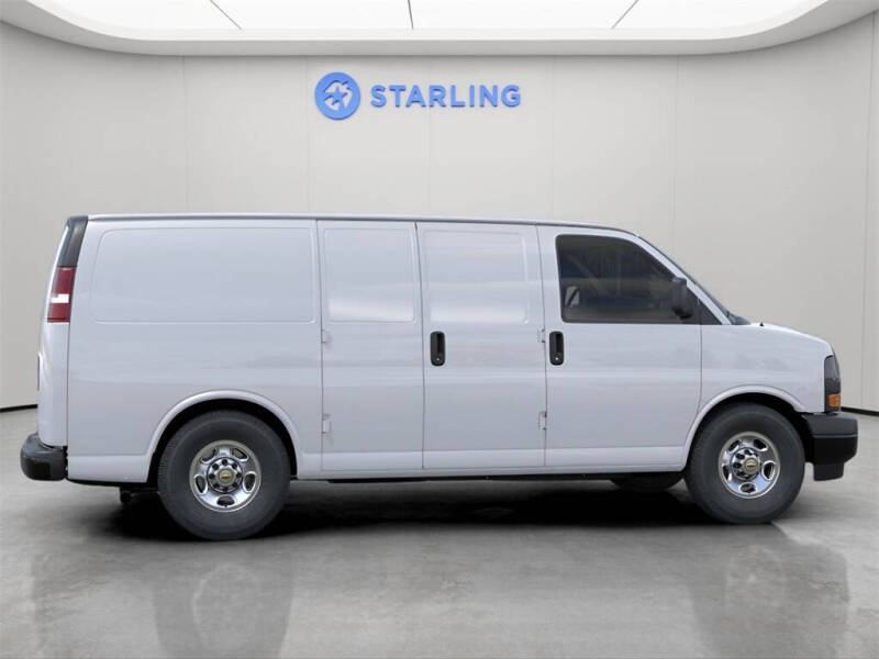 2025 Chevrolet Express 2500