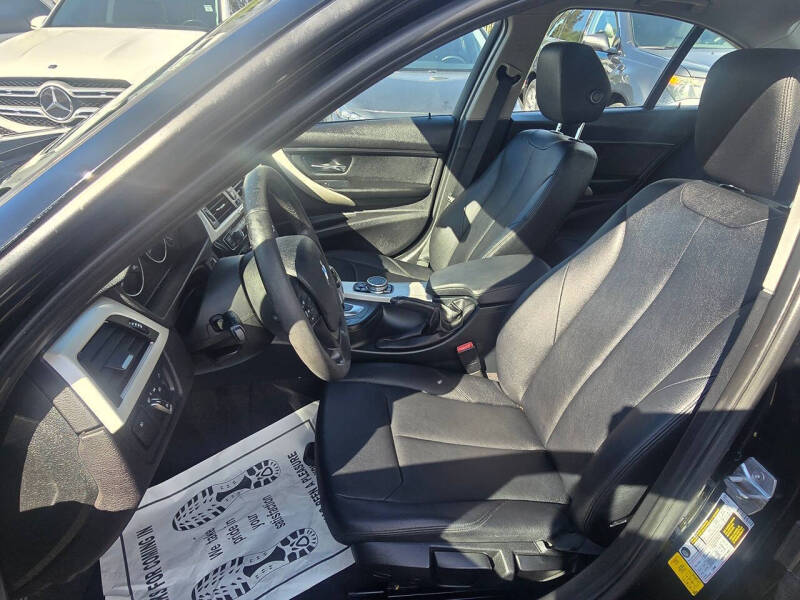 2016 BMW 3 Series 320i