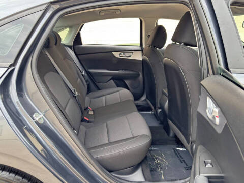 2023 Kia Forte LX