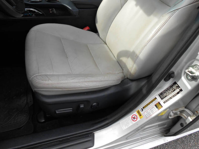 2013 Toyota Avalon XLE