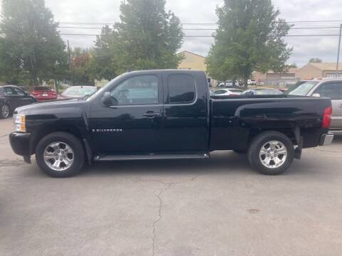 2008 Chevrolet Silverado 1500 for sale at M AND S CAR SALES LLC in Independence OR