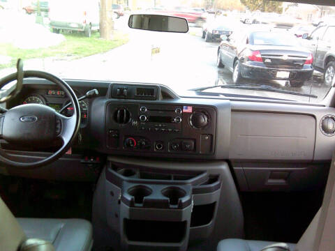 2013 Ford E-Series E-350 SD