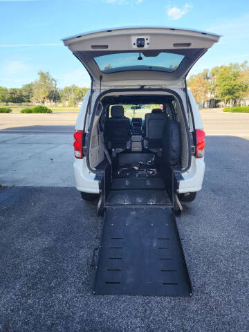 2017 Dodge Grand Caravan for sale at The Mobility Van Store in Lakeland FL