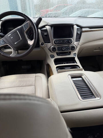 2017 GMC Yukon Denali