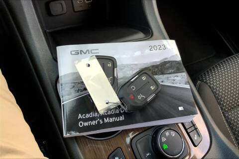 2023 GMC Acadia SLE