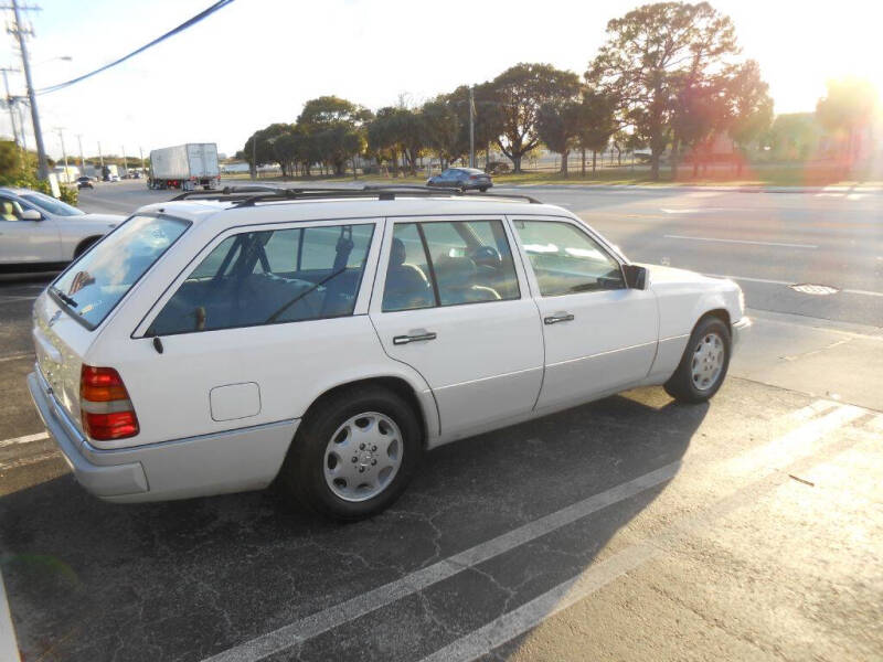 1994 Mercedes-Benz E-Class E 320