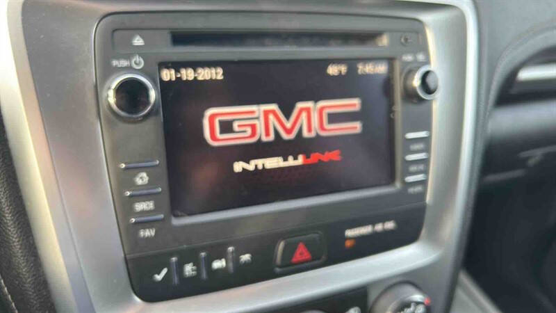 2016 GMC Acadia SLE-2