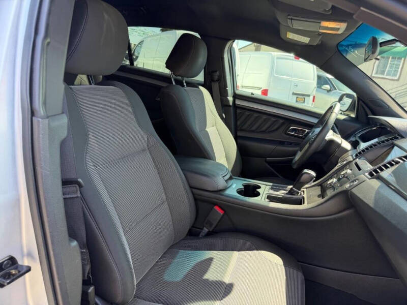 2019 Ford Taurus SEL