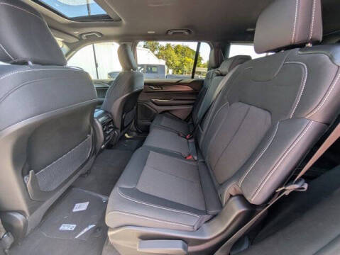 2025 Jeep Grand Cherokee L Laredo X