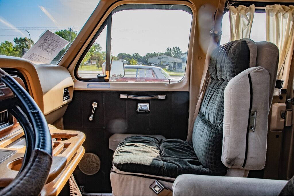 1984 Ford E-Series 91