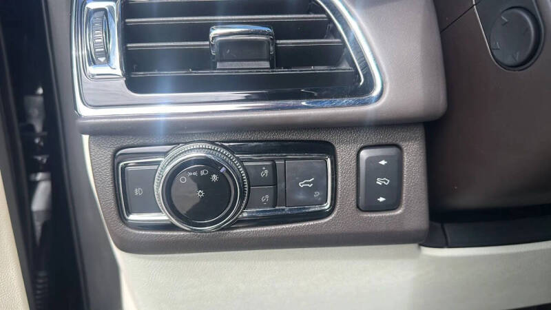 2018 Lincoln Navigator L Black Label