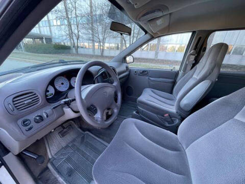 2003 Dodge Caravan SE