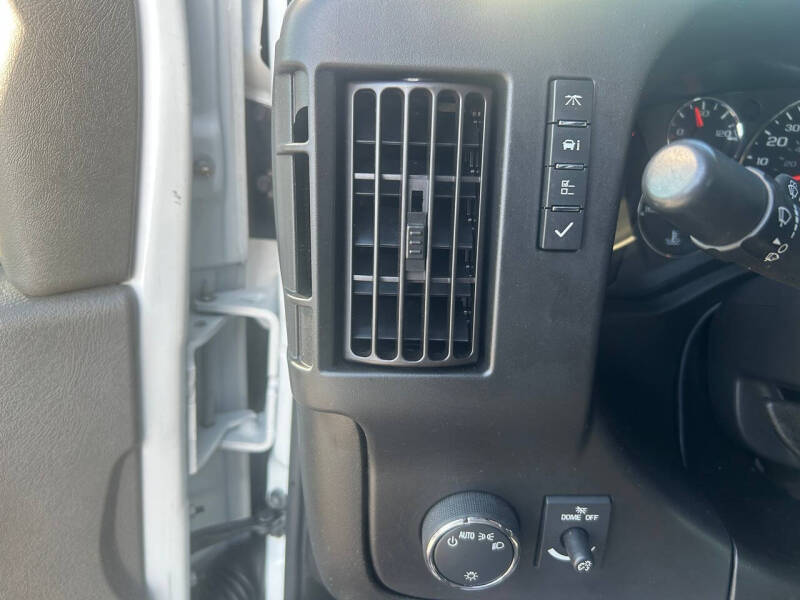 2021 Chevrolet Express 2500