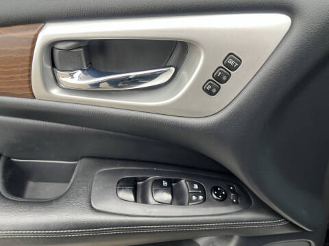 2020 Nissan Pathfinder Platinum