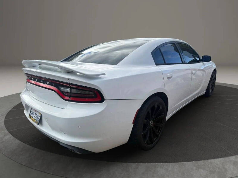 2015 Dodge Charger SE