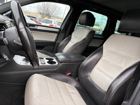 2017 Volkswagen Touareg V6 Wolfsburg