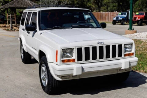 1999 Jeep Cherokee for sale at SELECT JEEPS INC in League City TX