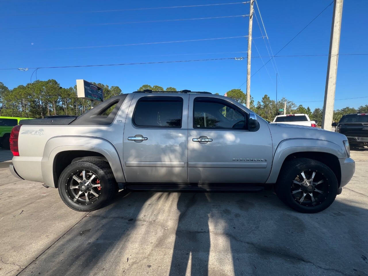 2008 Chevrolet Avalanche for sale at VASS Automotive in DeLand, FL