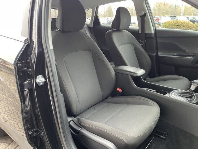 2024 Hyundai Kona SE