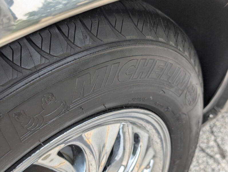 2005 Cadillac DeVille