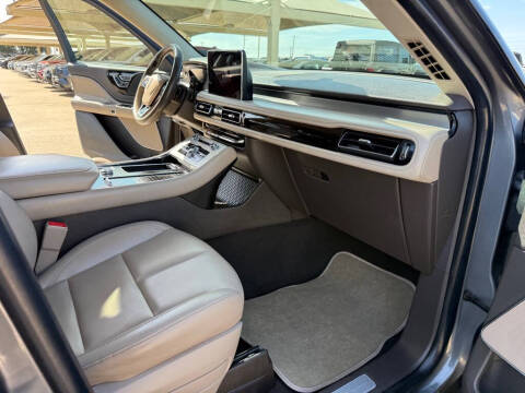 2022 Lincoln Aviator Standard