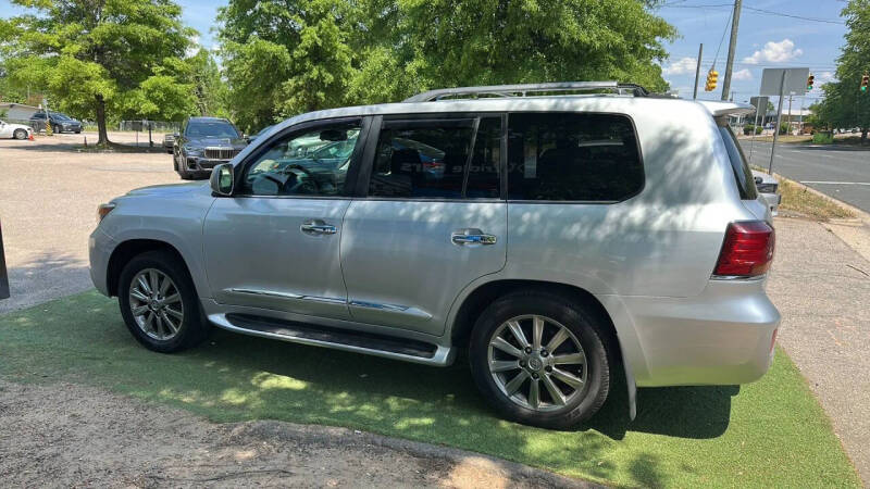 2011 Lexus LX 570