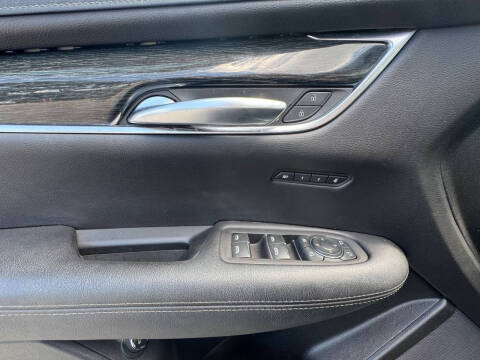 2020 Cadillac XT5 Premium Luxury