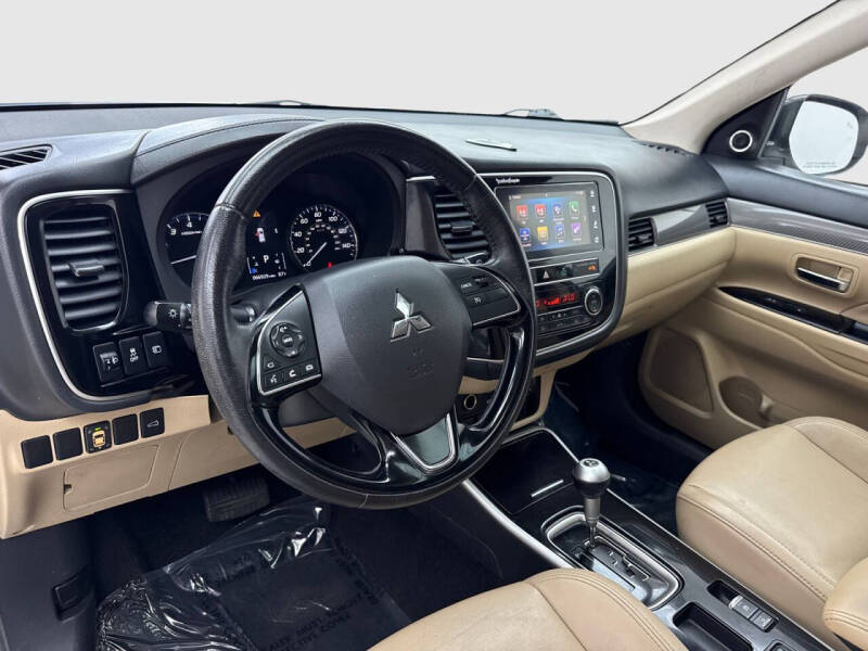 2019 Mitsubishi Outlander SE