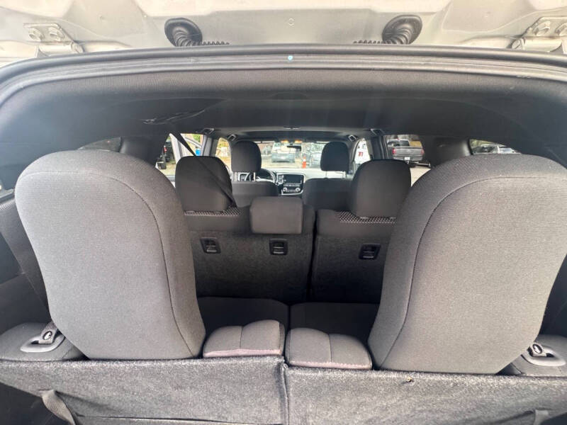 2018 Mitsubishi Outlander LE