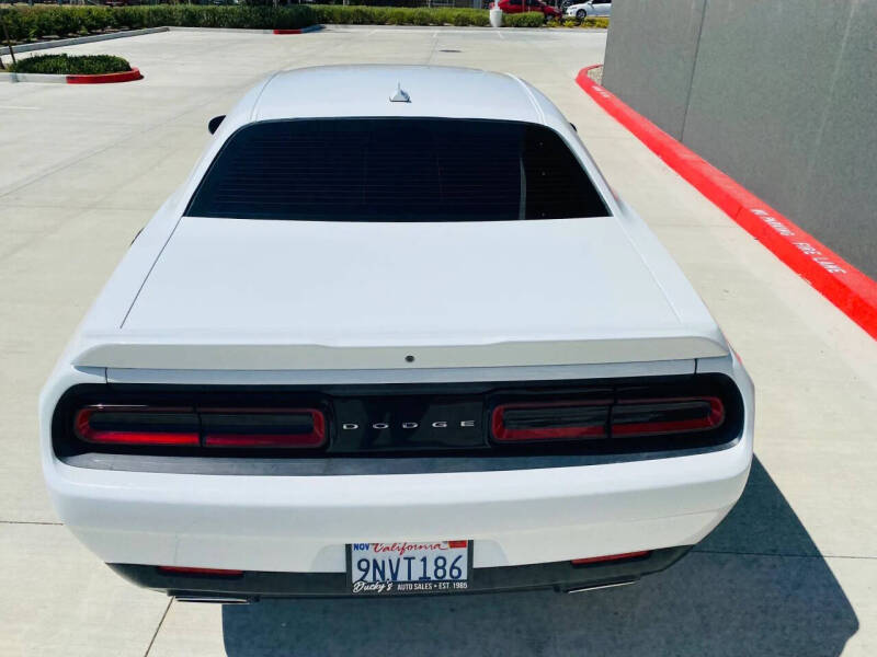 2020 Dodge Challenger SXT