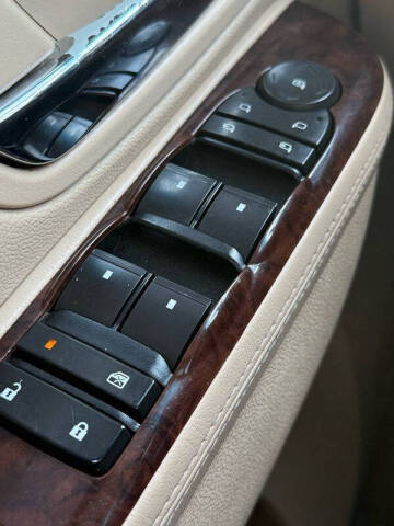 2011 Cadillac Escalade EXT Premium